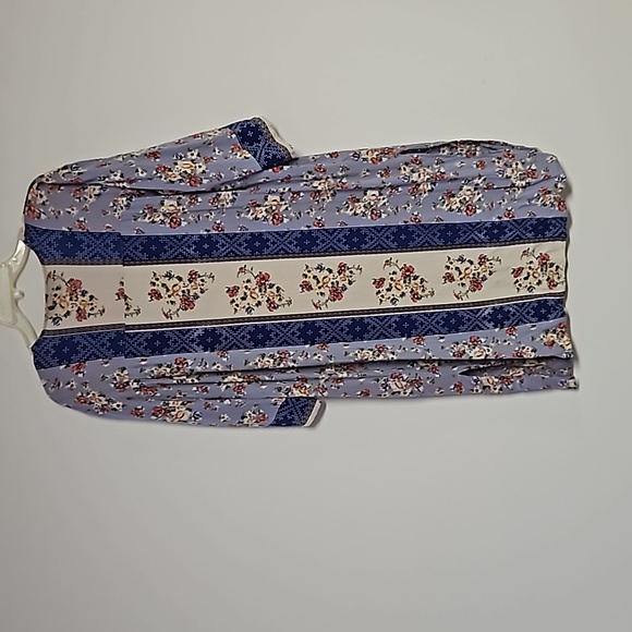 Size lg kimono - Picture 3 of 8